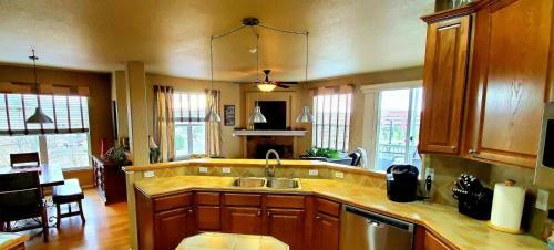 Villa Gorgeous Rancher/mtn Views/af Academy