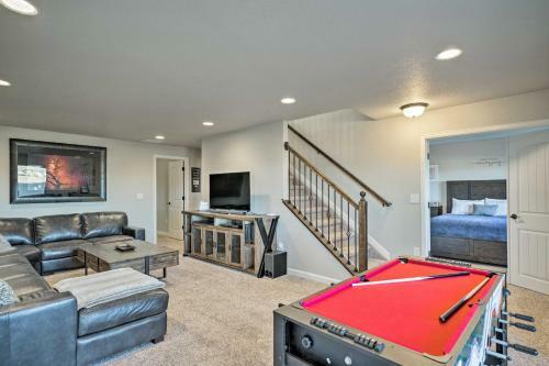 Colorado Springs Home With Game Room And Mtn Views