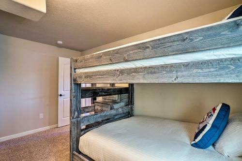Colorado Springs Home With Game Room And Mtn Views