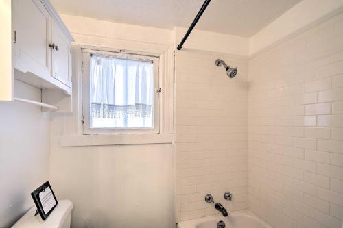 Colorado Springs Apt - 6 Min To Downtown!