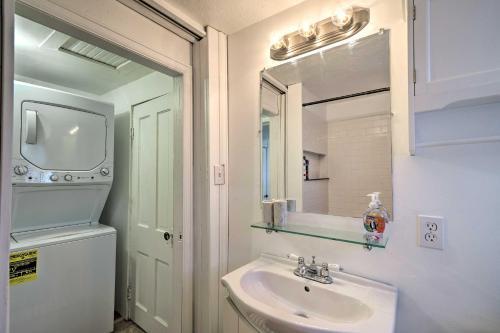 Colorado Springs Apt - 6 Min To Downtown!
