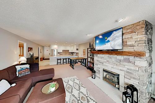Apartamento Snowbridge Square - Mountain Views - Near Slopes Condo