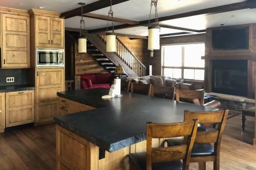 Slopeside Sanctuary