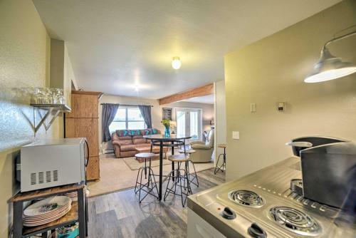 Walkout Apartment With Mtn View On Cortez Ranch