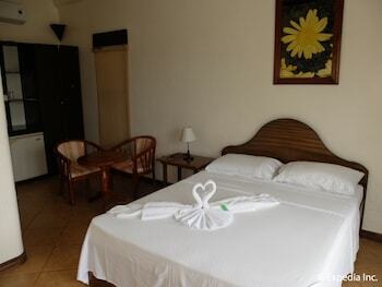Hotel Turtle Inn Resort