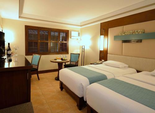 Hotel Henann Regency Resort And Spa