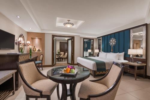 Hotel Henann Regency Resort And Spa