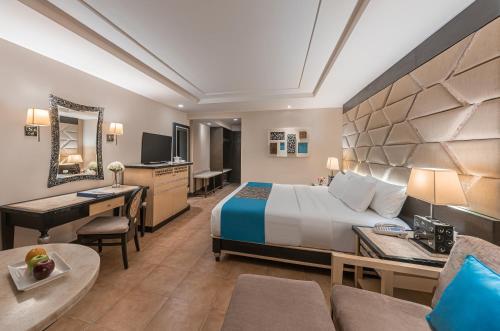 Hotel Henann Regency Resort And Spa
