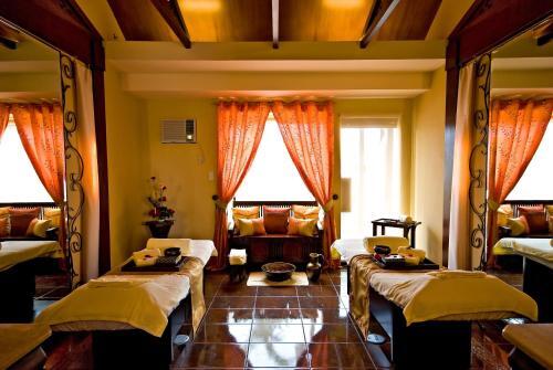 Hotel Henann Regency Resort And Spa