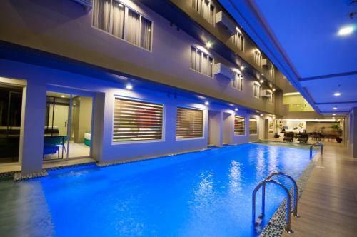 Hotel Boracay Uptown