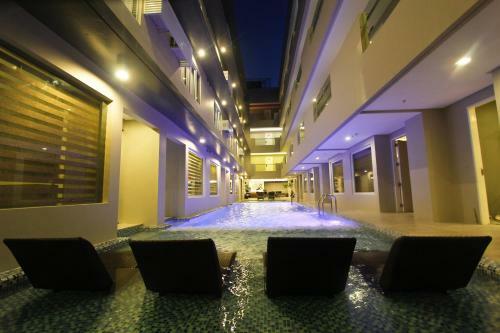 Hotel Boracay Uptown