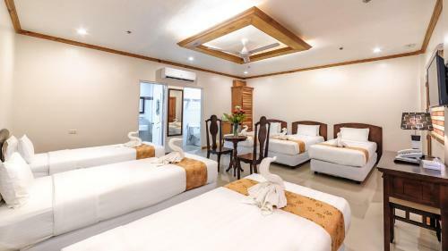 Hotel Flushing Meadows Resorts & Playground