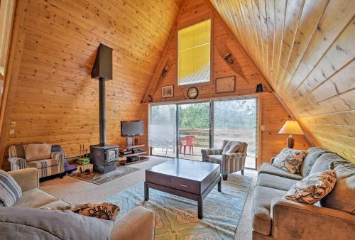 A-frame Cabin With Mtn Views - 4 Mi To Cripple Creek!