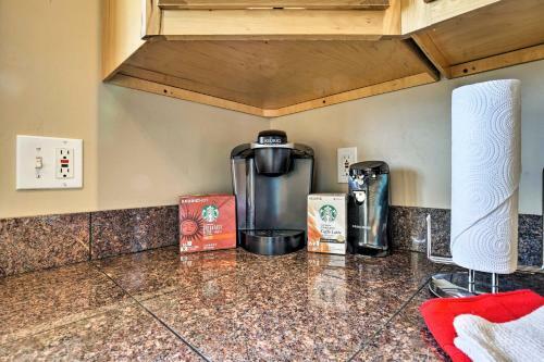 Apartamento Crested Butte Condo With Views - 9 Miles To Skiing!