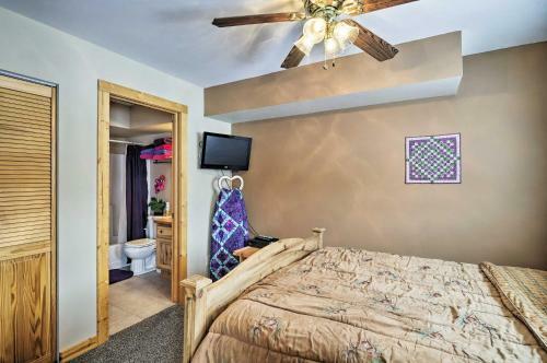 Apartamento Crested Butte Condo With Views - 9 Miles To Skiing!