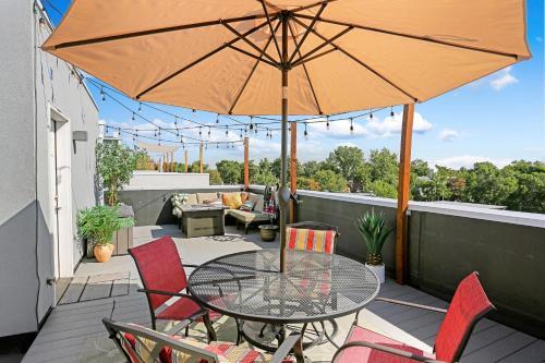Private City Oasis With Breathtaking Rooftop Views