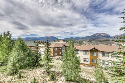 Lookout Ridge 63