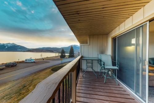 La Bonte Lake Views