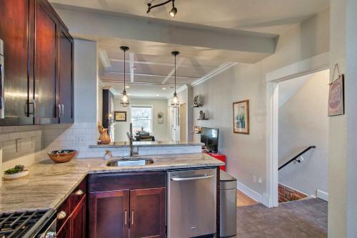 Home With Yard And Grill - 1 Mile To Downtown Denver!