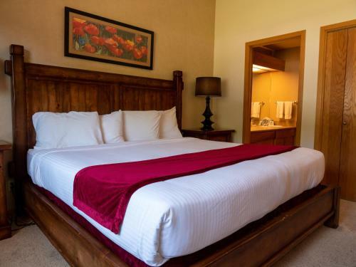 Purgatory Village Two Bedroom Condo Hotel Room