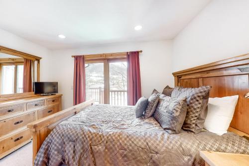 Treehouse Townhome II At Summerwood