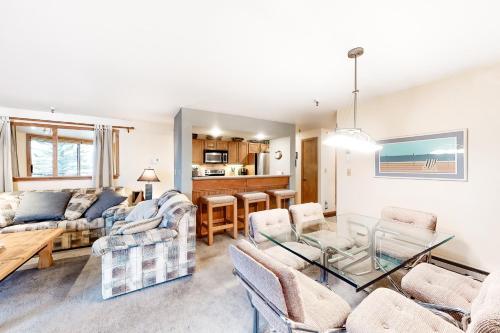 Marina Place 415