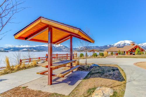 Marina Place 415