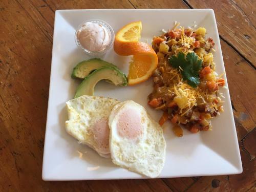 Bed & Breakfast Romantic Riversong Inn
