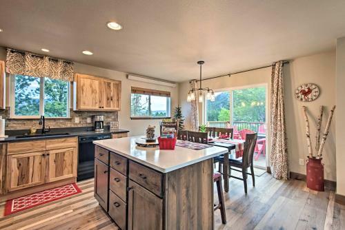 Newly Built Estes Park Townhome, 2 Miles To Rmnp!