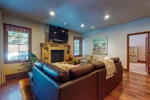 Arrowhead Abode