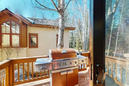 Arrowhead Abode