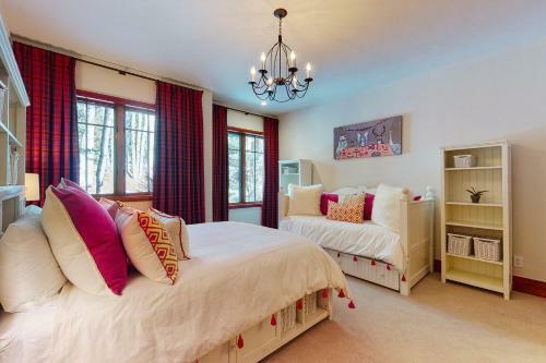 Arrowhead Abode