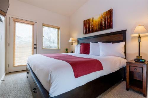Unit 116 Elkhorn Upper Level
