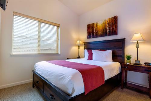 Unit 114 Bear Lake Upper Level