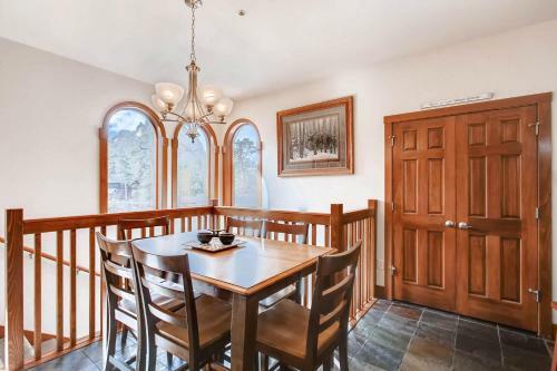 Villa Black Canyon Inn Unit F4