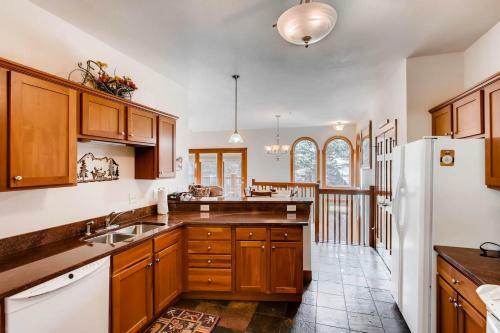 Villa Black Canyon Inn Unit F4
