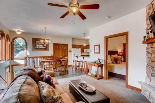 Villa Black Canyon Inn Unit F4