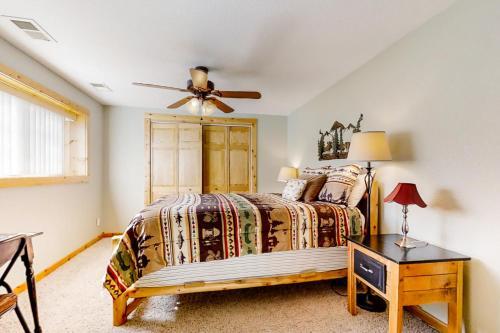 Rocky Mountain Sunshine Cabin