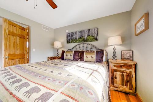 Rocky Mountain Sunshine Cabin