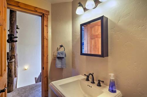 Fairplay Log Cabin With Deck And Incredible Mtn Views!