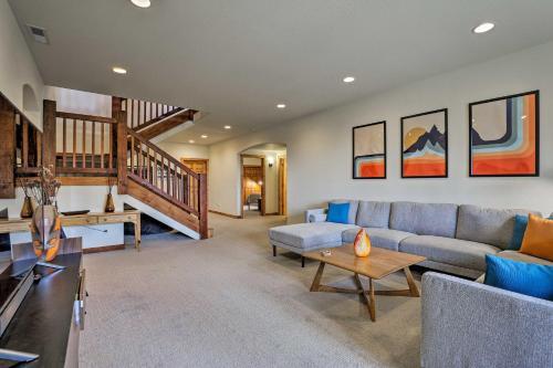 Expansive Fairplay Cabin With Wraparound Deck!