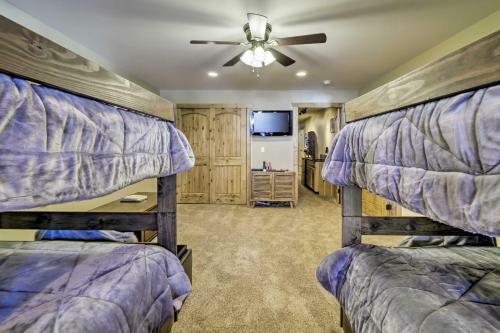 Family-friendly Home With Game Room And Mtn Views!