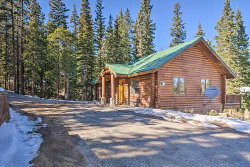 Quiet Mountain Cabin With Deck Hike, Fish, Ski