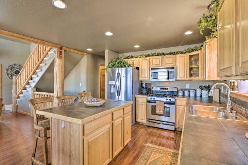 Inviting Lodge In Fairplay With Private Deck!