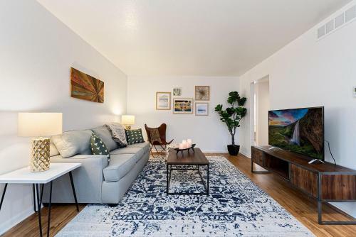 Ultimate Chill Zone, Bbq, Bikes, Pet Friendly!!