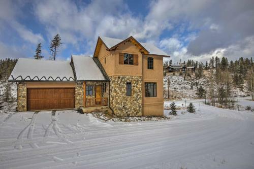Fabulous Fraser Home With Hot Tub Walk To Wp Shuttle