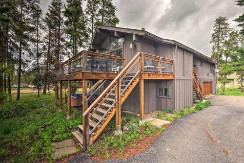 Sprawling Fraser Cabin With Hot Tub, Deck And Wifi!