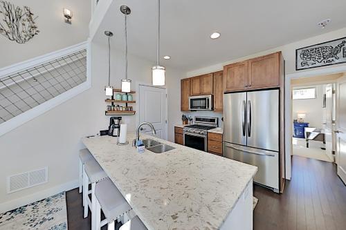 Rendezvous Colorado New-build - Private Hot Tub Condo