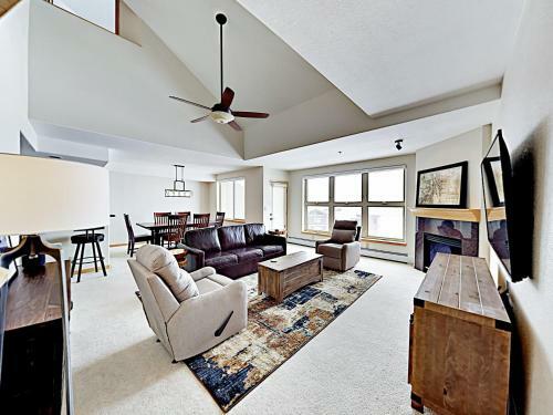 Apartamento Lakepoint Condo #708 Condo