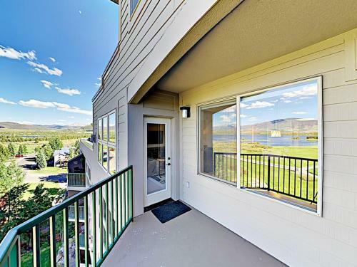 Apartamento Lakepoint Condo #708 Condo